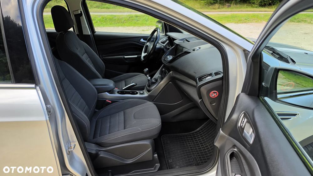 Ford Kuga 2.0 TDCi 4x4 SYNC - 35