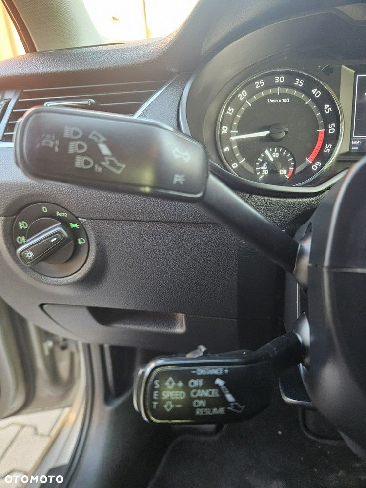 Skoda Octavia 2.0 TDI 4x4 DSG Scout - 21