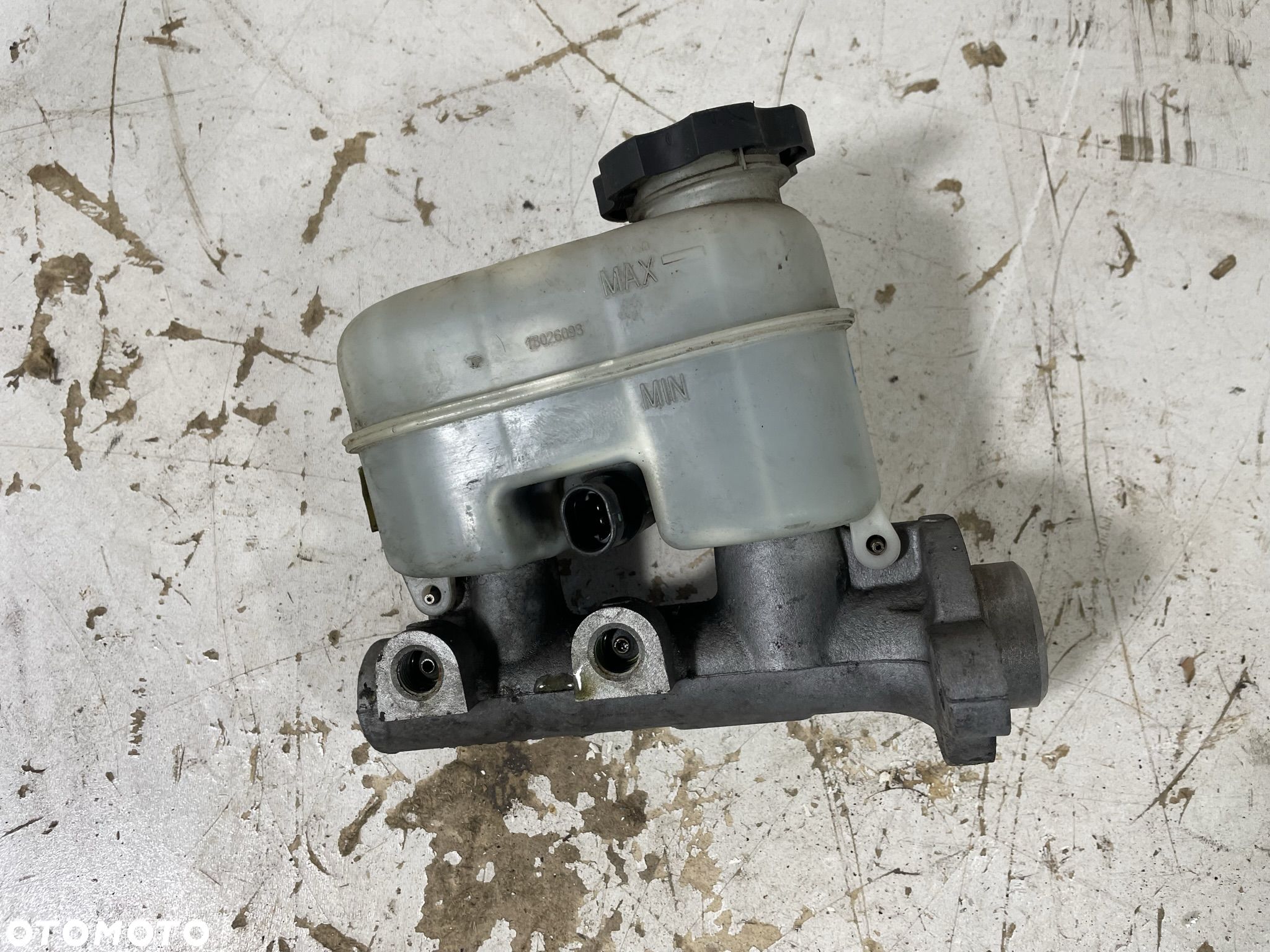 GMC ENVOY CHEVROLET TRAILBLAZER POMPA HAMULCOWA ZBIORNICZEK 18047477 - 1