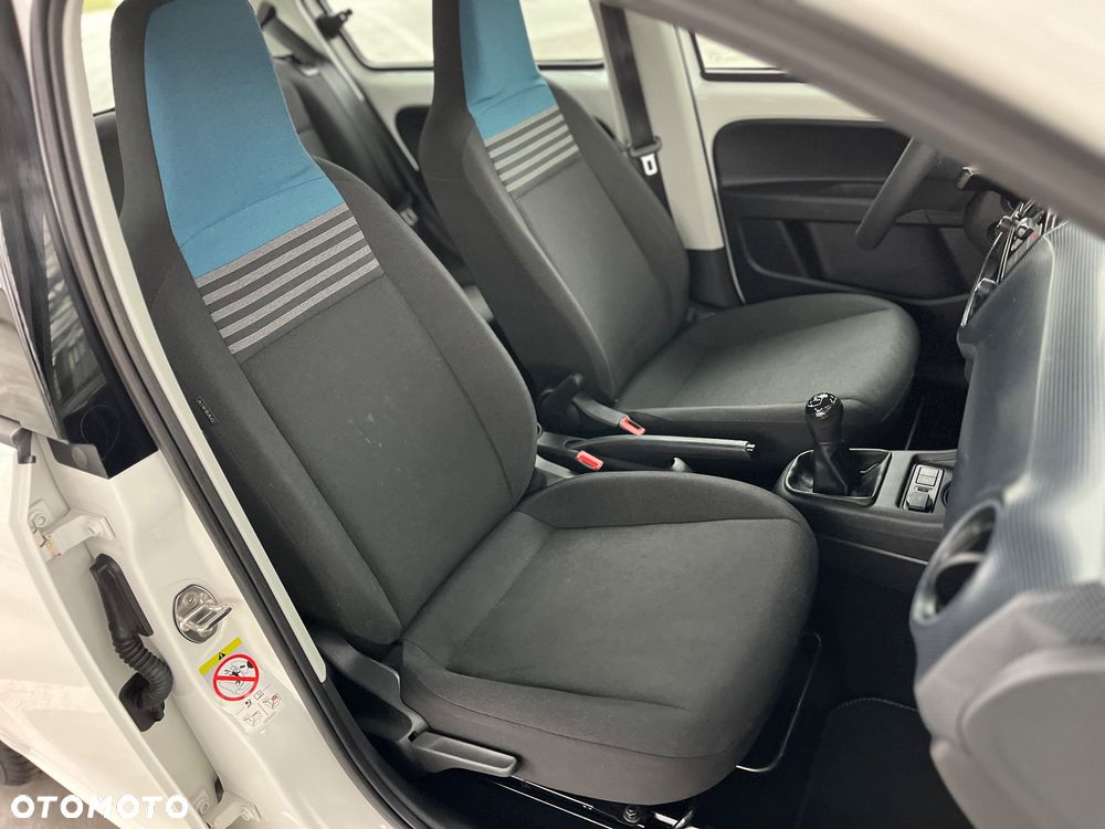 Volkswagen up! 1.0 move - 25