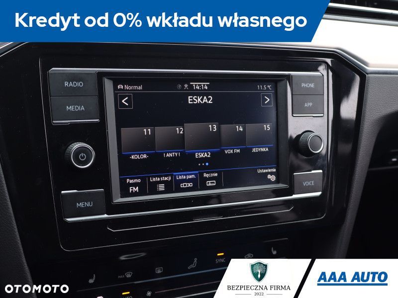 Volkswagen Passat - 14