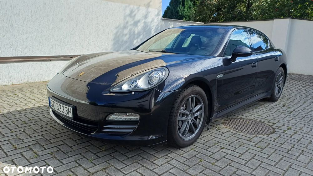 Porsche Panamera 4 - 3
