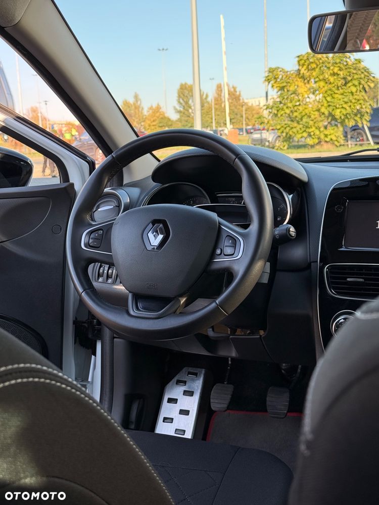 Renault Clio - 31