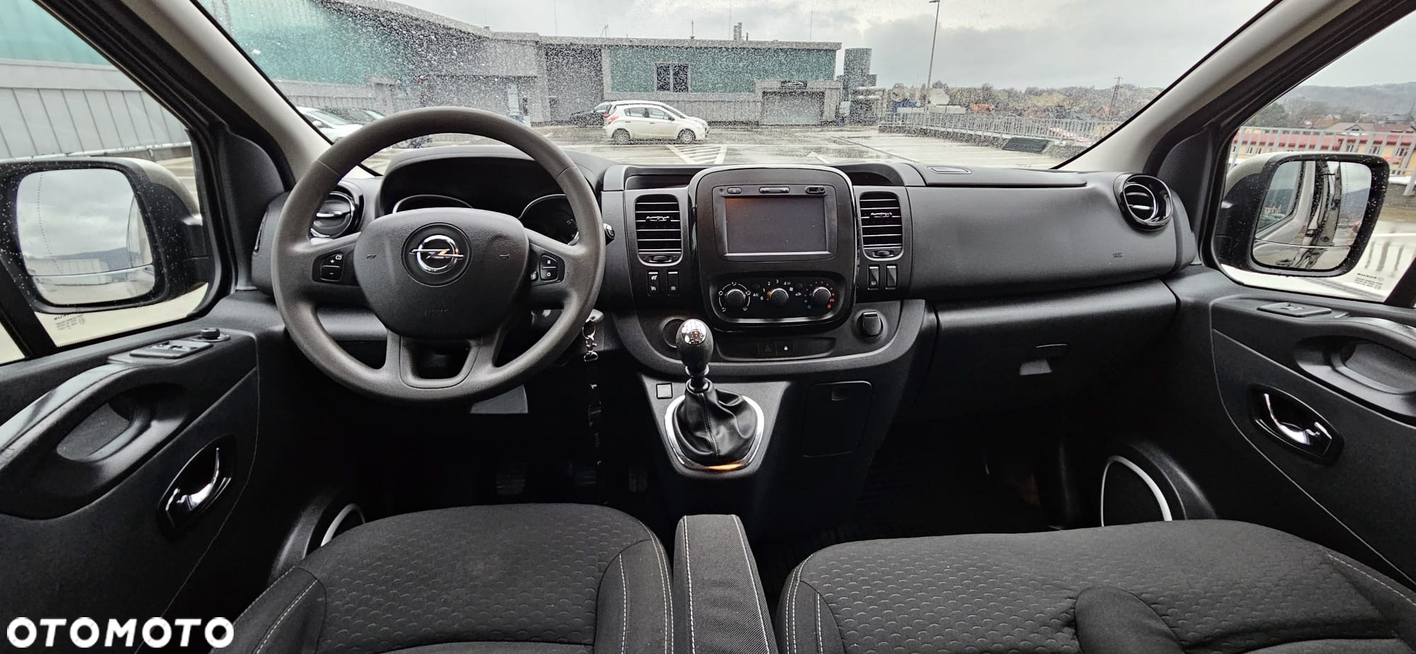 Opel Vivaro - 20