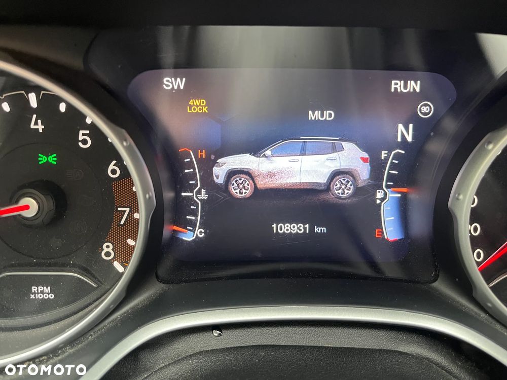 Jeep Compass - 28