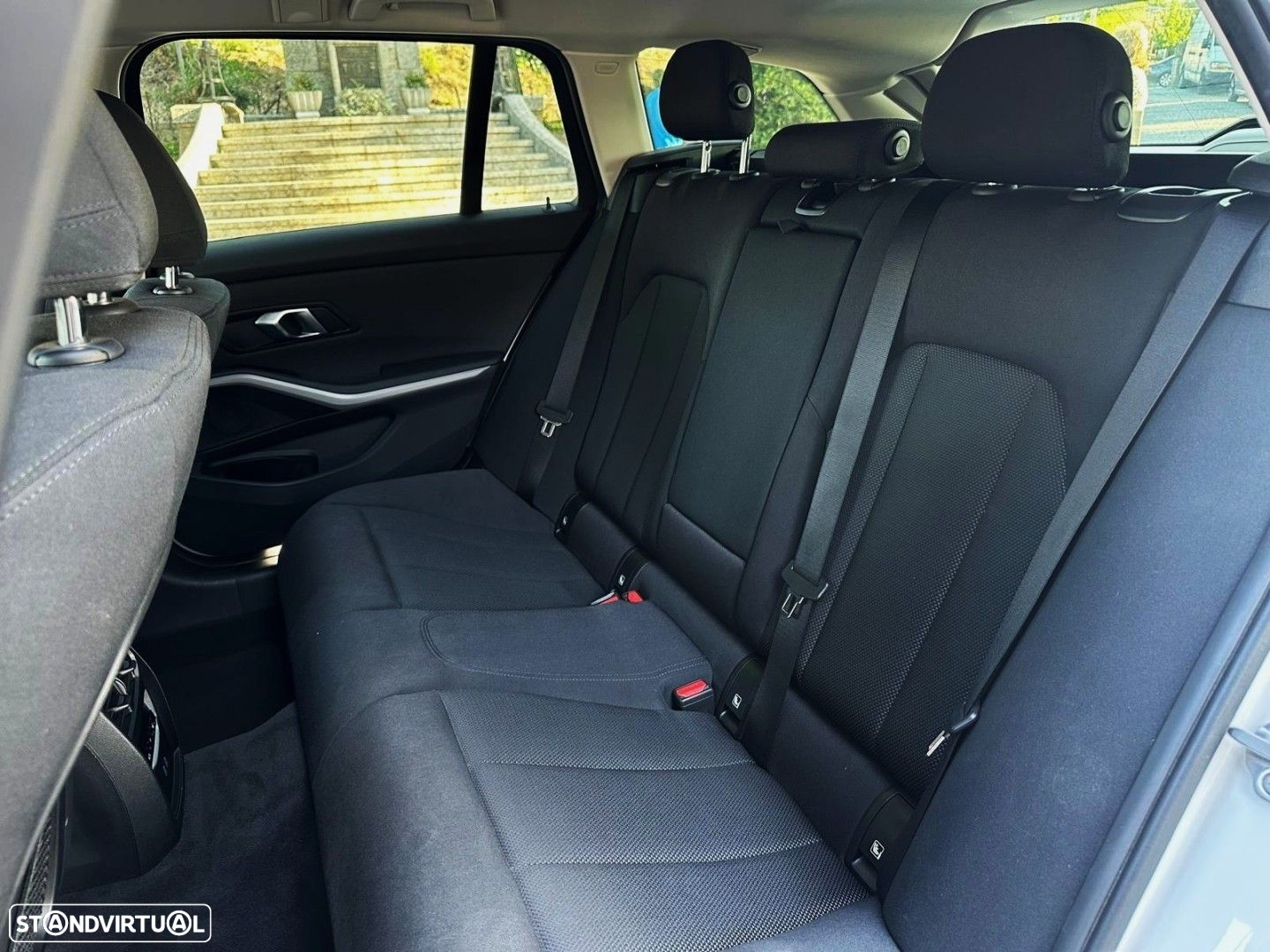 BMW 330 e Touring Corporate Edition Auto - 12