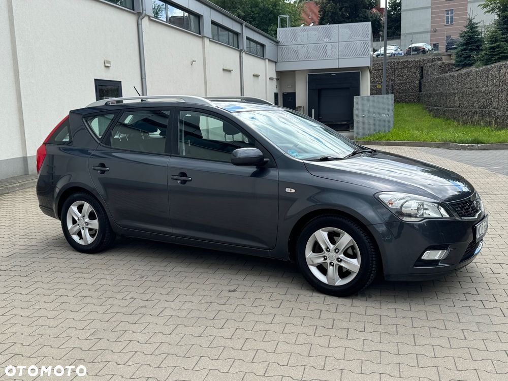Kia Ceed 1.6 Crdi Comfort + - 7