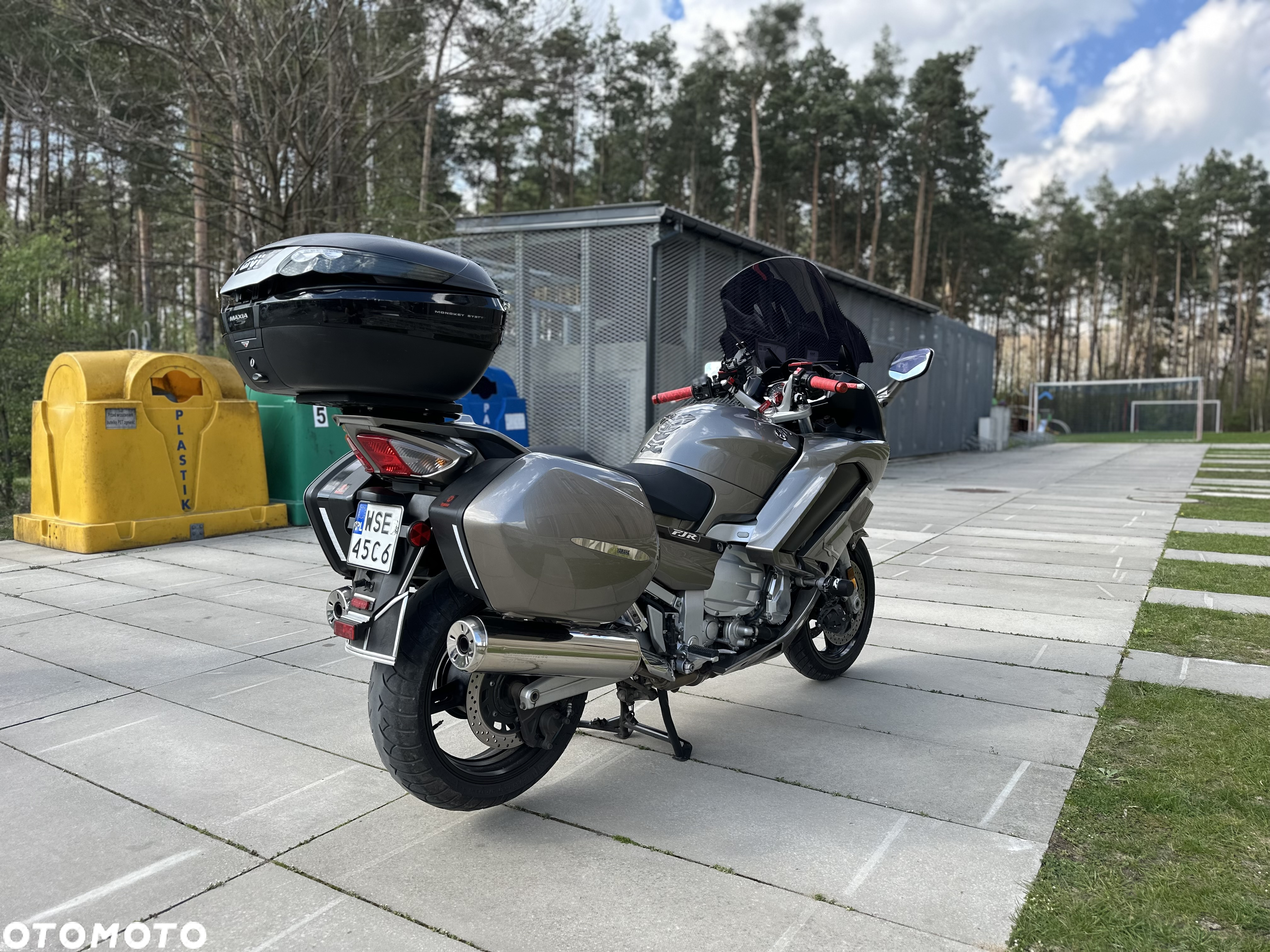 Yamaha FJR - 9