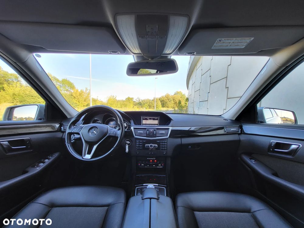 Mercedes-Benz Klasa E 300 BlueTEC Hybrid Avantgarde - 19