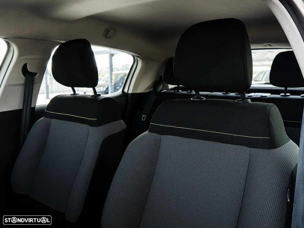Citroën C3 1.2 PureTech Shine - 15
