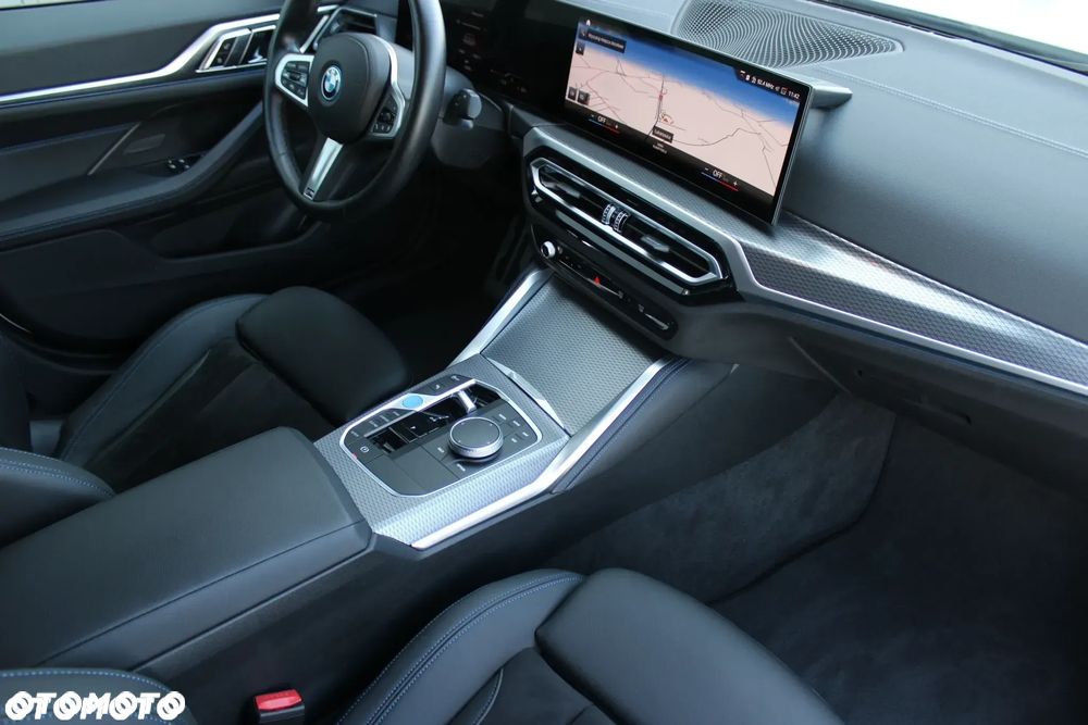 BMW i4 80.7kWh eDrive 35 M Sport - 17