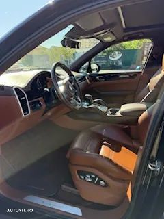 Porsche Cayenne Standard - 9