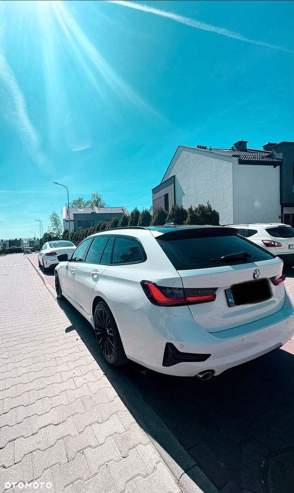 BMW Seria 3 318d M Sport Shadow - 16