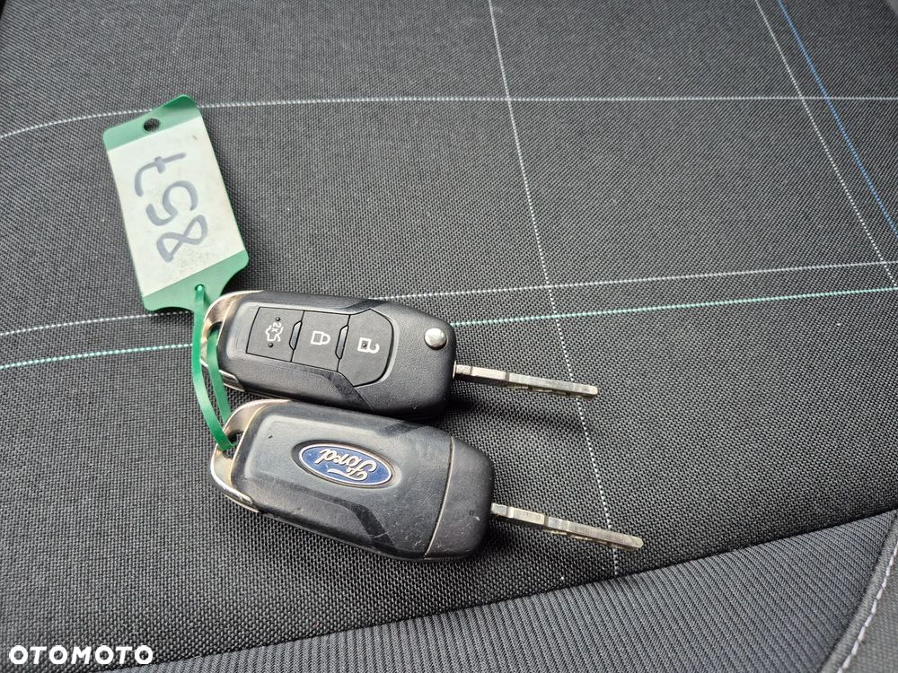 Ford Fiesta 1.0 EcoBoost S&S TREND - 31