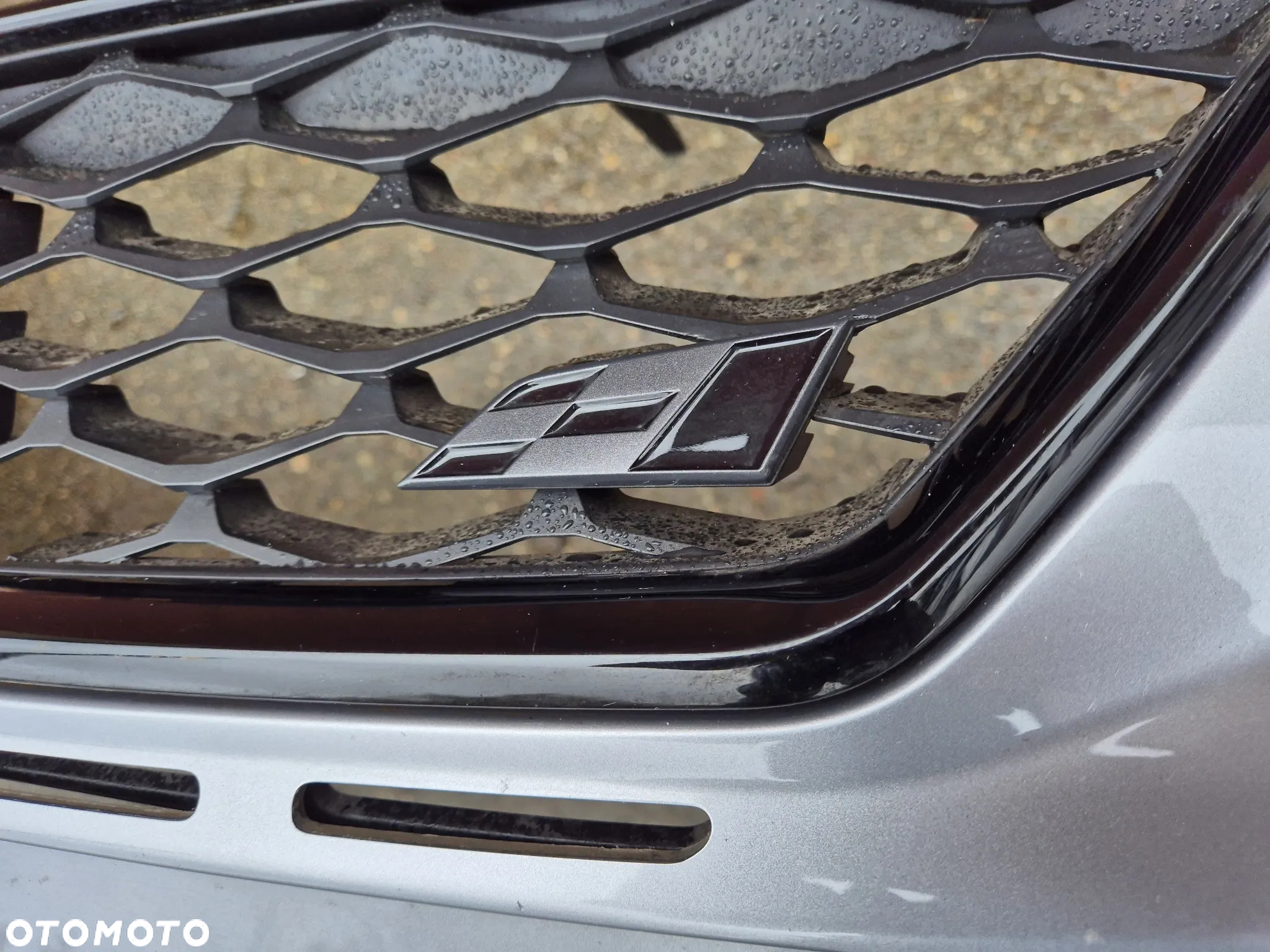 Seat Leon 3 III CUPRA lifting 17- zderzak przedni kratka grill 5F - 5