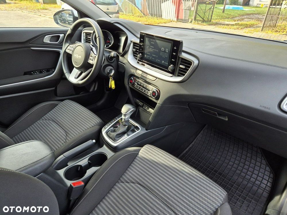 Kia Ceed 1.5 T-GDI M DCT - 29
