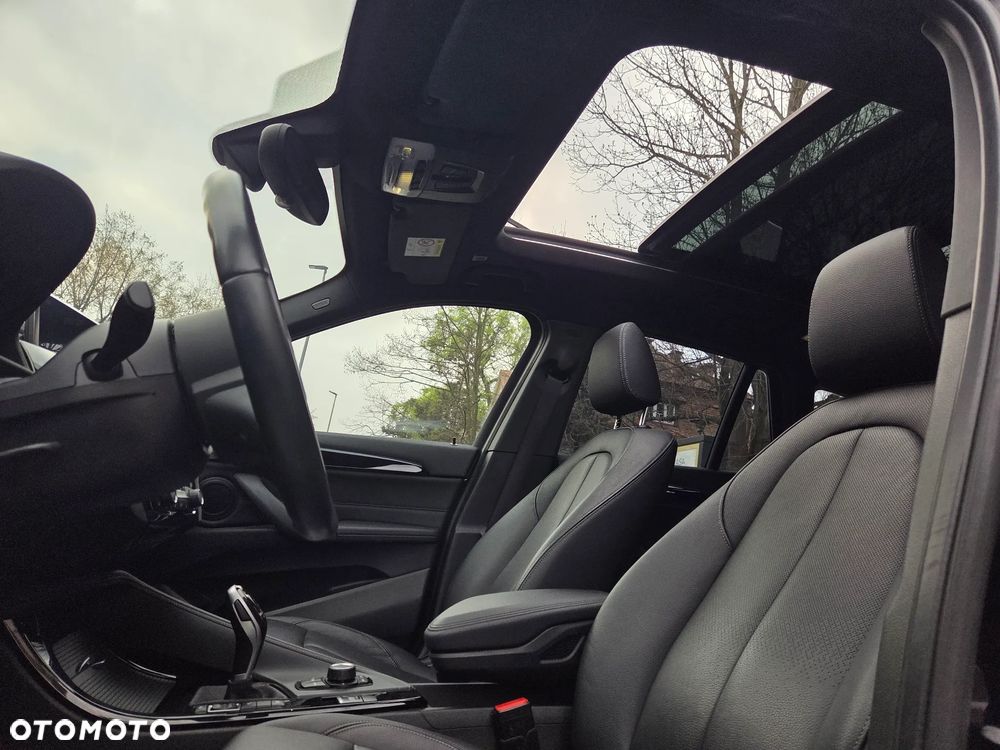 BMW X1 xDrive20i - 27
