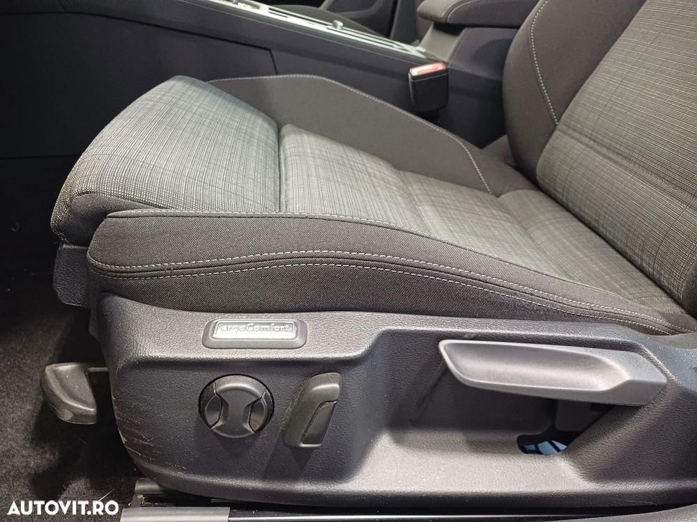 Volkswagen Passat 1.5 TSI ACT DSG Comfortline - 10