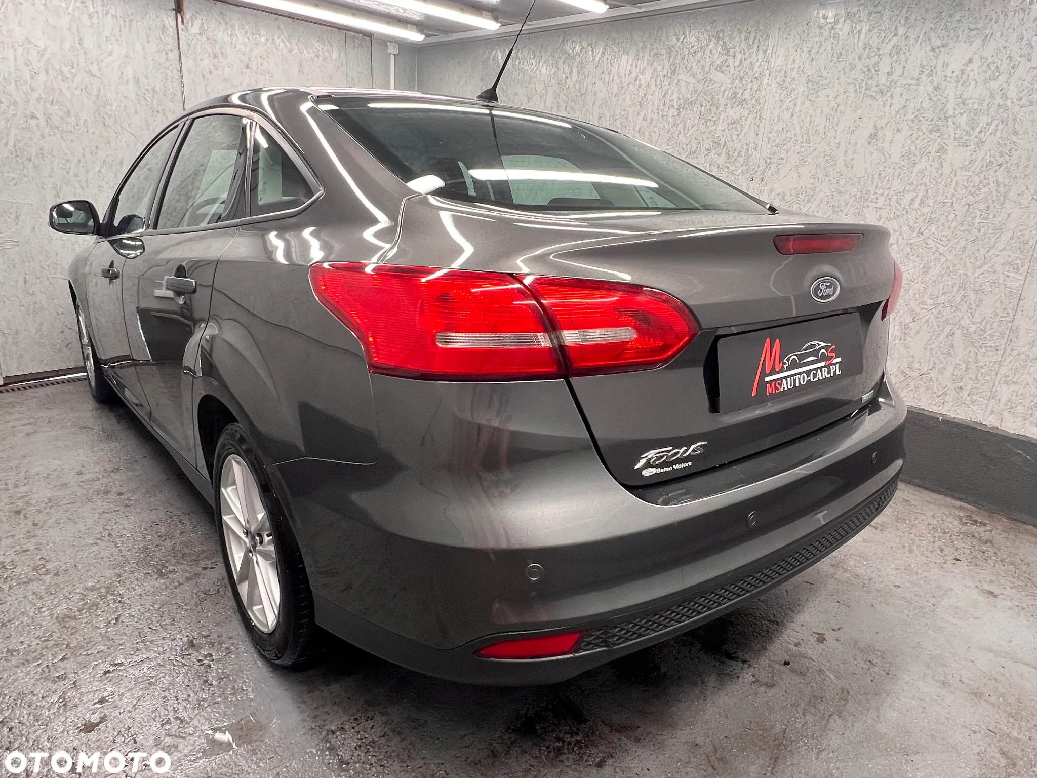 Ford Focus 1.0 EcoBoost Trend - 11