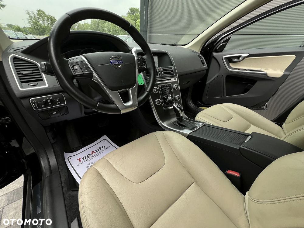 Volvo XC 60 D3 Geartronic Momentum - 19