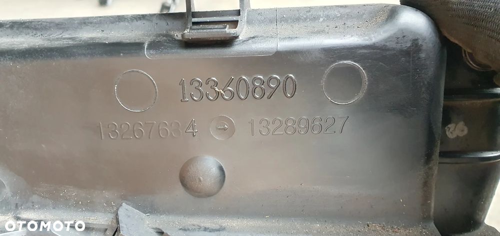 Pas przedni chłodnice wentylatory Opel Zafira C 1.4 Turbo - 7