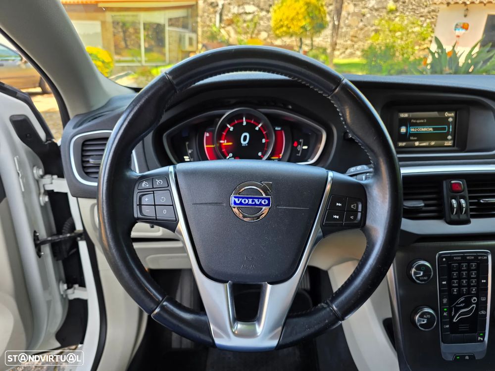 Volvo V40 1.6 D2 Momentum - 11