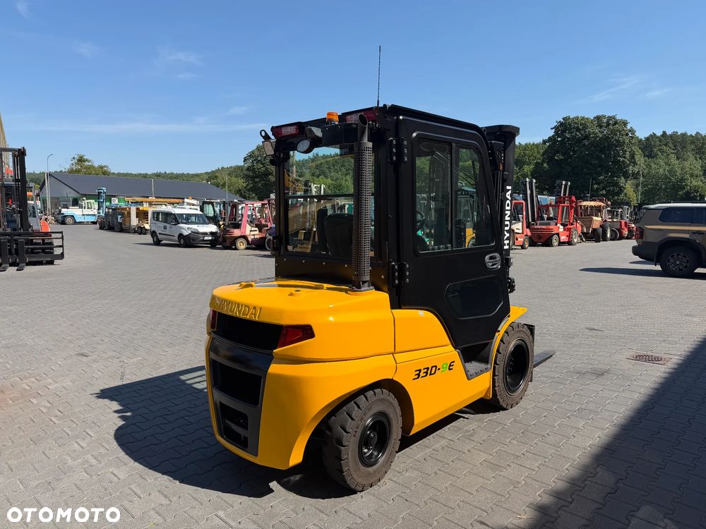 Hyundai 33D-9E - 5