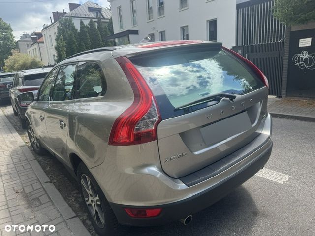 Volvo XC 60 2.4D AWD Momentum - 2