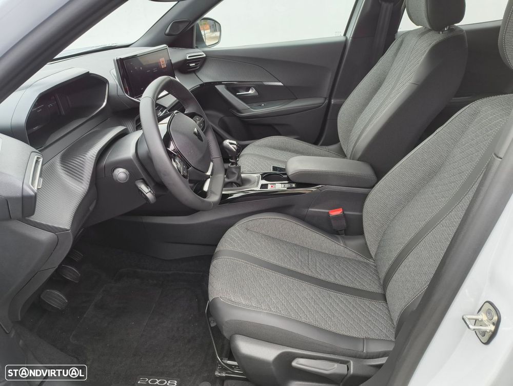 Peugeot 2008 PureTech 100 Allure - 16