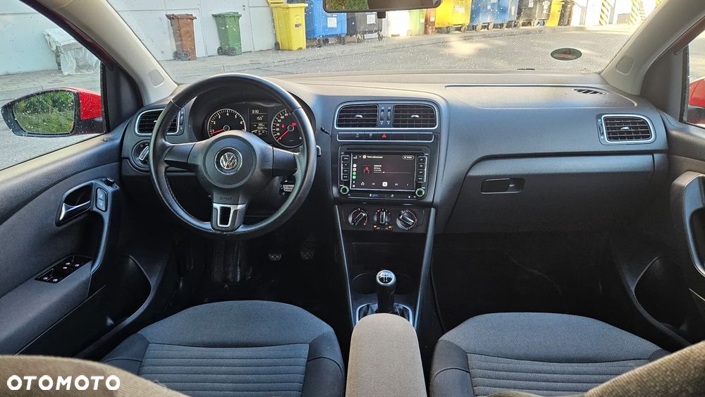 Volkswagen Polo 1.4 16V Comfortline - 22