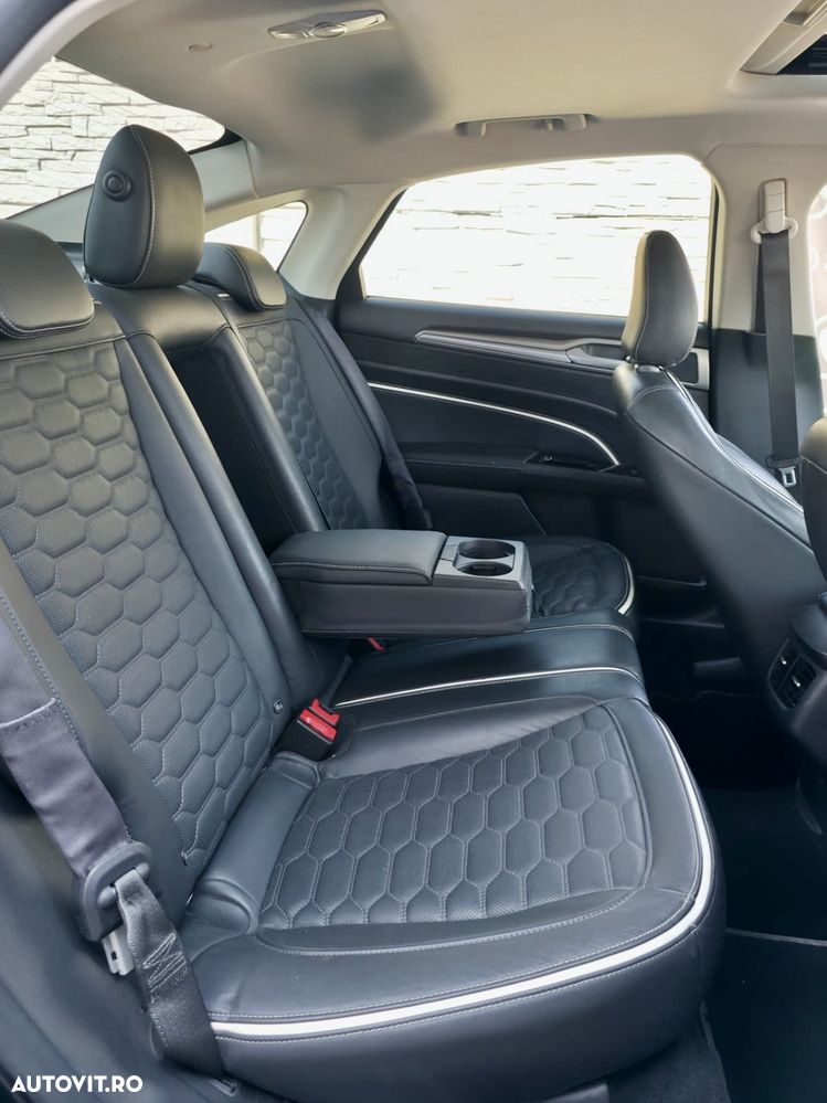 Ford Mondeo - 21