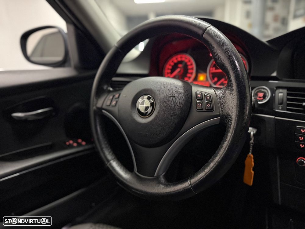 BMW 320 d DPF Edition Sport - 20