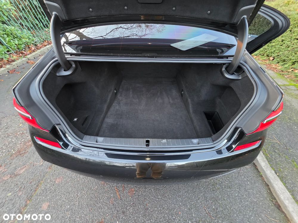 BMW Seria 7 730d - 11