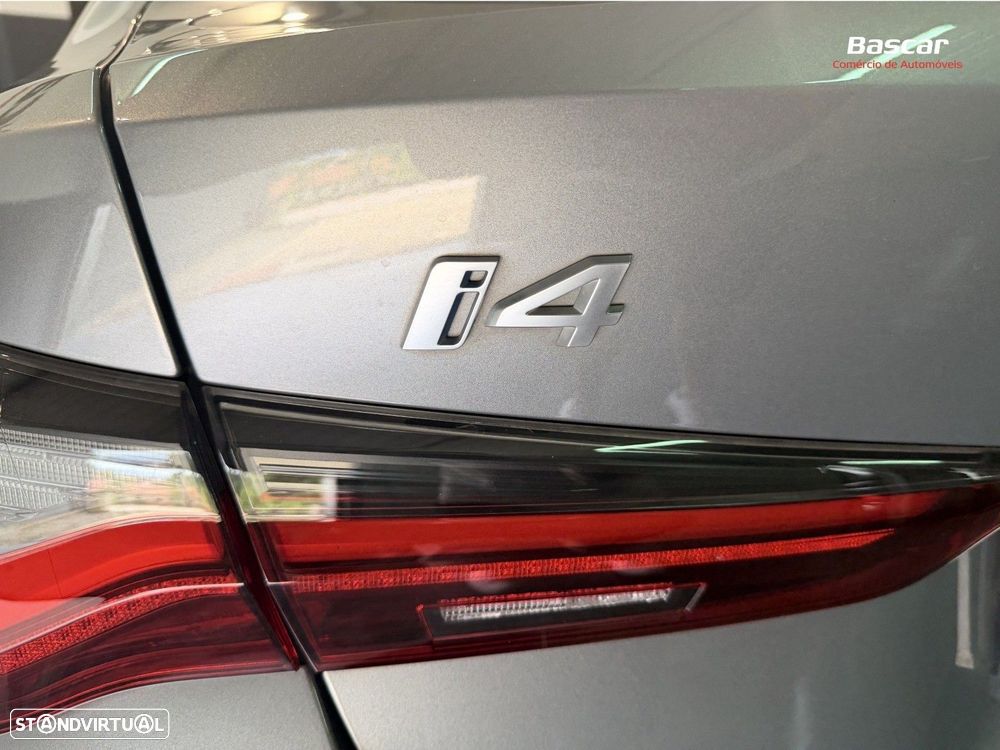 BMW i4 eDrive40 Edição Desportiva M - 10