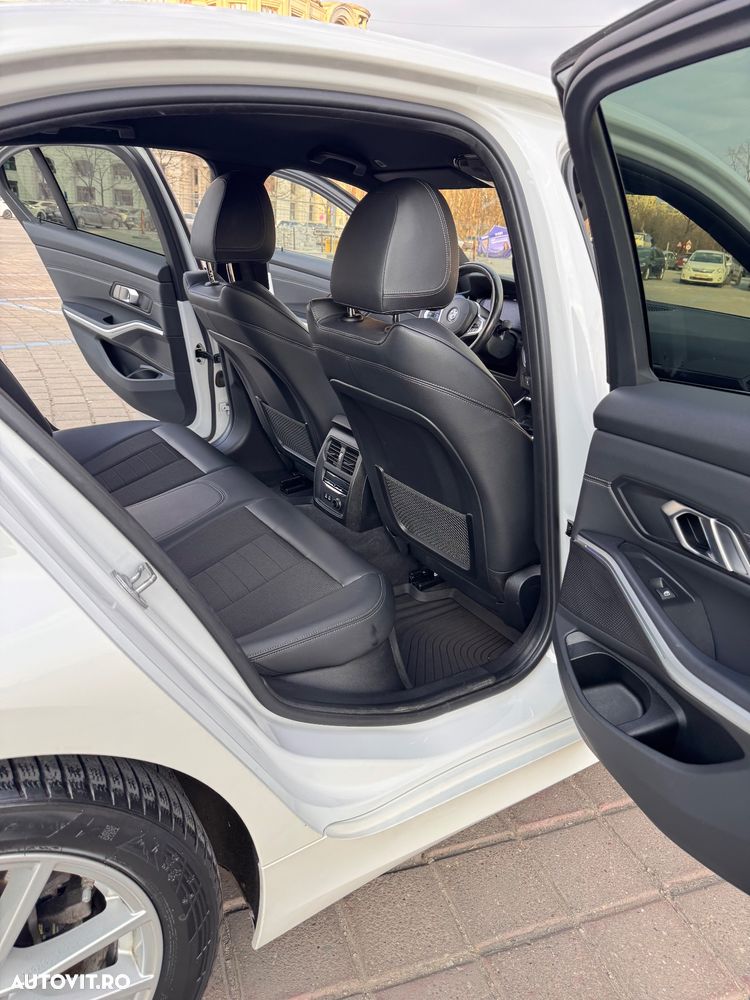 BMW Seria 3 320d Aut. Edition Luxury Line Purity - 19