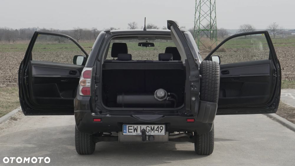 Suzuki Grand Vitara 1.6 - 7