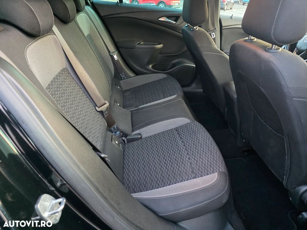 Opel Astra 1.5 D Start/Stop Automatik Business Edition - 9