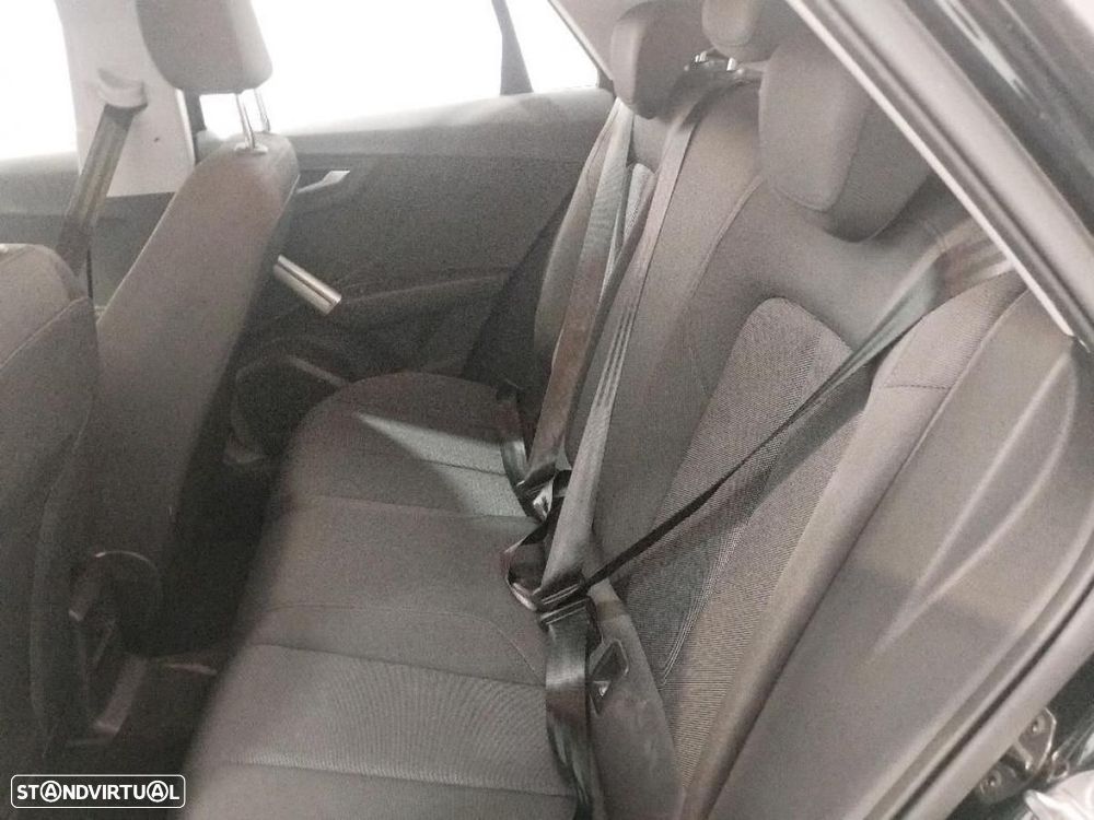 Audi Q2 30 TDI Advanced S tronic - 5