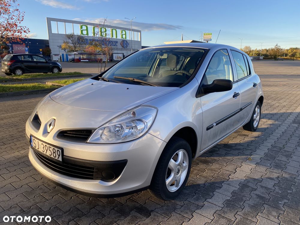 Renault Clio - 24