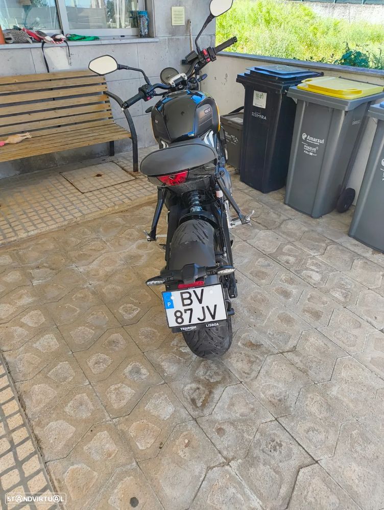 Triumph Trident - 20