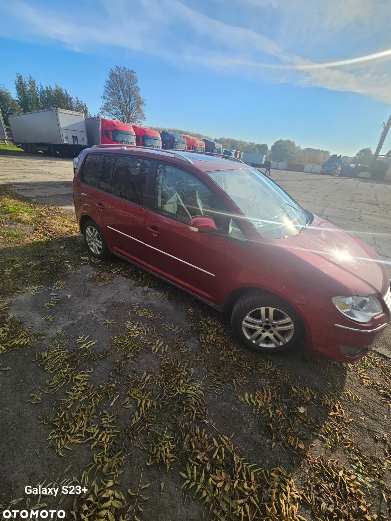 Volkswagen Touran 2.0 TDI DPF BlueMotion Technology Comfortline - 3
