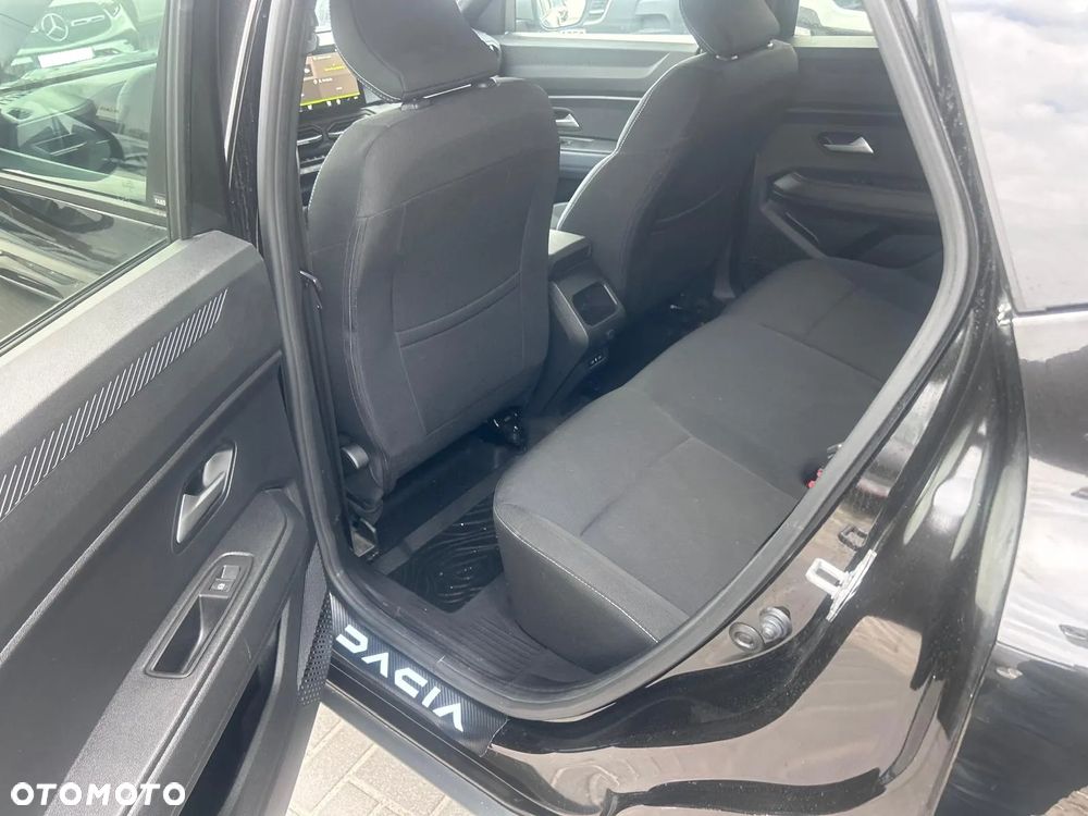 Dacia Duster 1.6 Full Hybrid 140 Journey MMT - 19