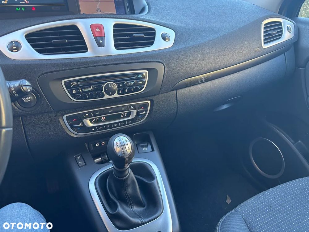 Renault Scenic 2011 photo 2