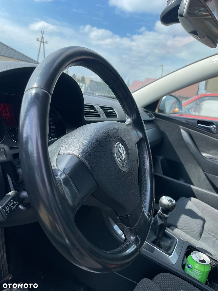 Volkswagen Passat 1.9 TDI DPF Trendline - 7