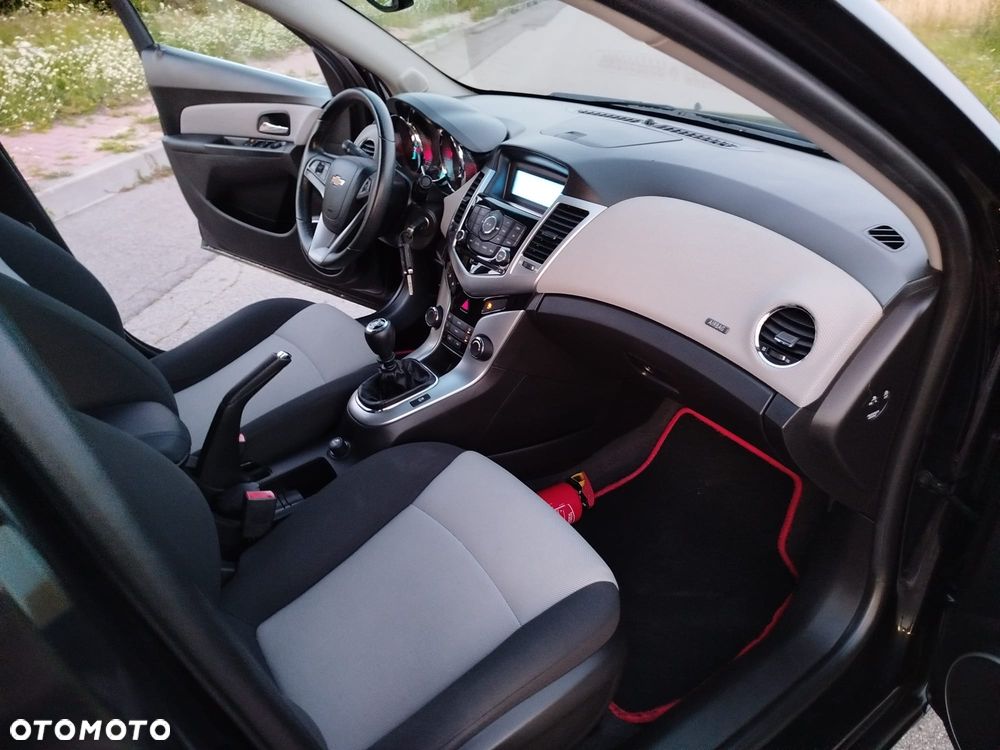 Chevrolet Cruze 1.8 LT - 6