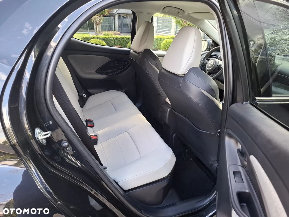 Toyota Yaris 1.5 VVT-i Premiere Edition - 16