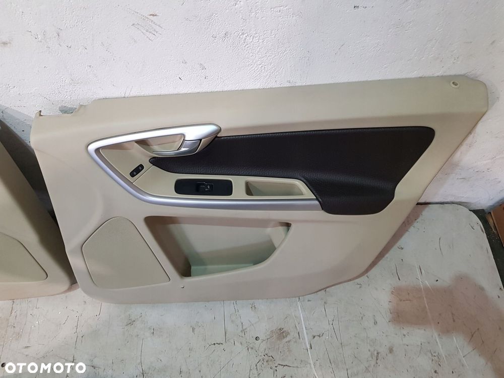 boczki tapicerka drzwi volvo xc60 i 3.2b eu 12r komplet - 10