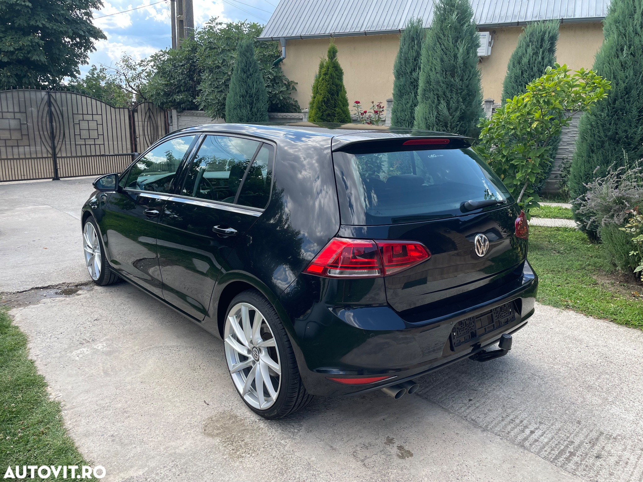 Volkswagen Golf - 5