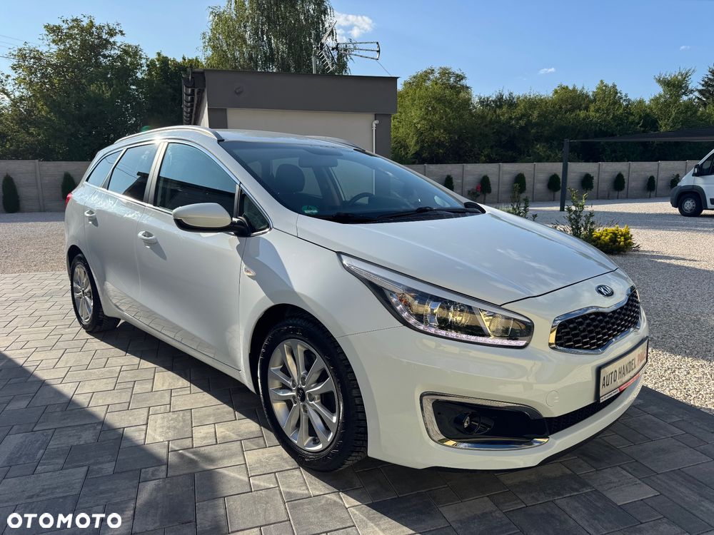 Kia Ceed 1.4 CVVT ISG Dream Team Edition - 15
