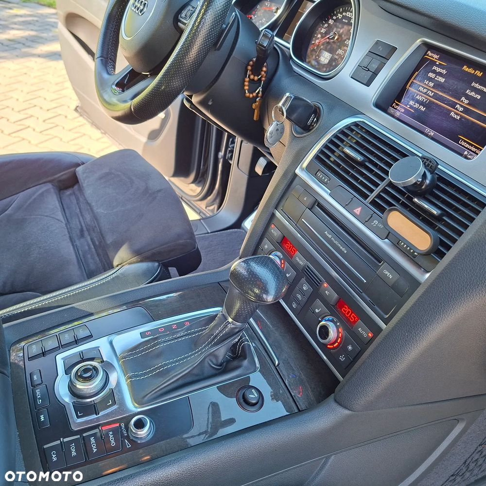 Audi Q7 3.0 TDI DPF Quattro Tiptronic - 28